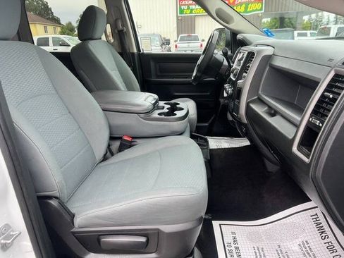 Used 2017 RAM 3500 Tradesman w/ Chrome Appearance Group AWD/4WD image 16
