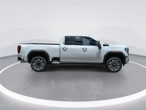 New 2026 GMC Sierra 2500 Denali Ultimate AWD/4WD image 8