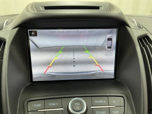 Used 2017 Ford Escape SE w/ Equipment Group 201A image 25