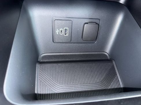 New 2026 Ford Explorer Active RWD image 30