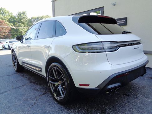 Used 2024 Porsche Macan Turbo AWD/4WD image 7