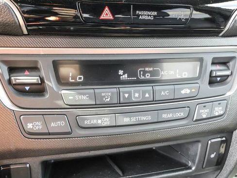 Used 2022 Honda Pilot TrailSport image 25