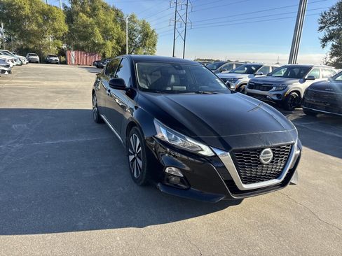 Used 2019 Nissan Altima 2.5 SV image 8