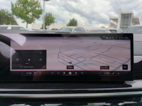 New 2027 BMW X7 xDrive40i w/ Executive Package AWD/4WD image 26