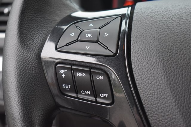 Used 2017 Ford Explorer XLT w/ Equipment Group 202A AWD/4WD image 28