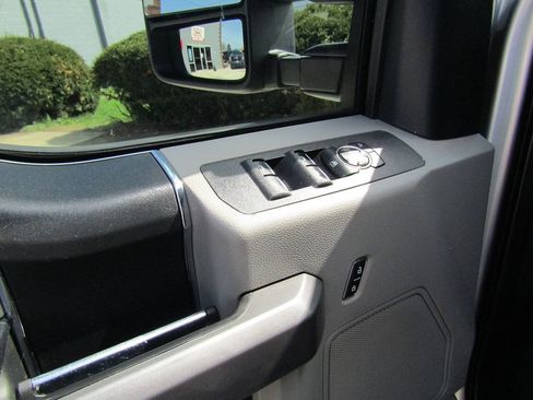 Used 2019 Ford F350 XLT w/ XLT Value Package AWD/4WD image 9