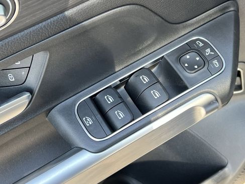 New 2026 Mercedes-Benz GLB 250 4MATIC image 13