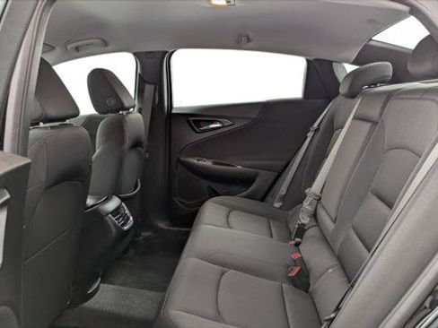Used 2025 Chevrolet Malibu LT FWD image 17