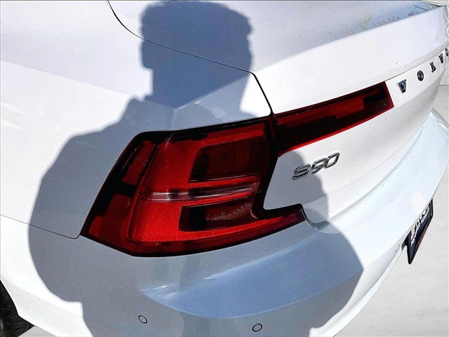 Used 2018 Volvo S90 T5 Momentum w/ Convenience Package FWD image 29