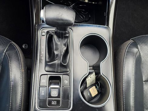 Used 2019 Kia Sorento EX image 25