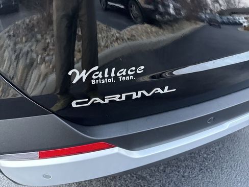 New 2026 Kia Carnival LXS image 7