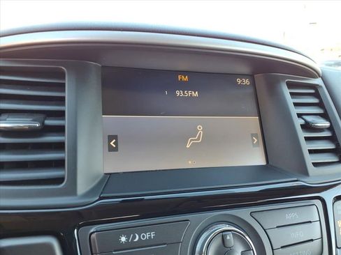 Used 2019 Nissan Pathfinder SV image 25