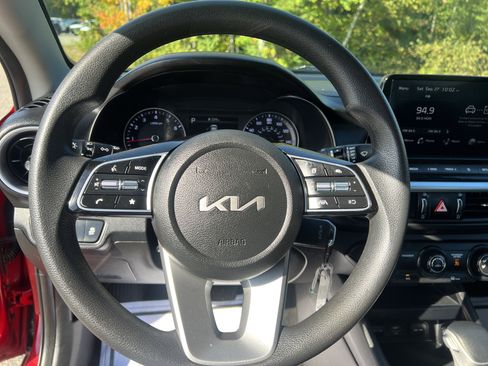 Certified 2023 Kia Forte LXS image 21
