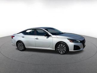 Used 2024 Nissan Altima 2.5 SV video 2