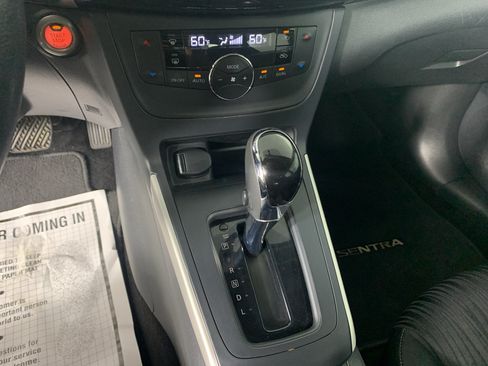 Used 2019 Nissan Sentra SV FWD image 22
