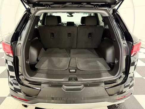 Used 2025 Chevrolet Blazer LT image 4