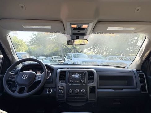 Used 2018 RAM 1500 Express w/ Express Value Package RWD image 17