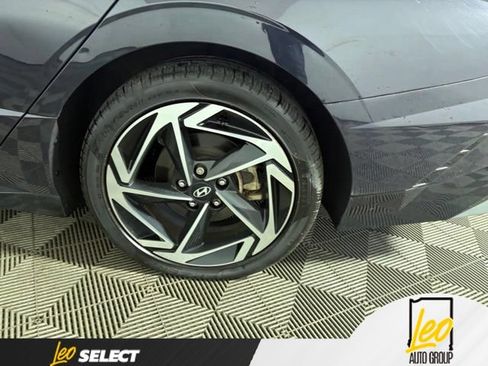 Used 2024 Hyundai Sonata SEL w/ Convenience Package FWD image 21