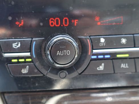 Used 2013 BMW 750Li RWD image 32