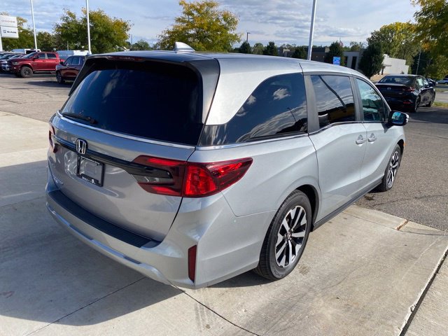 Used 2025 Honda Odyssey EX-L image 3