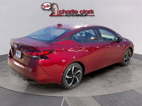 New 2025 Nissan Versa SR w/ Trunk Package image 5