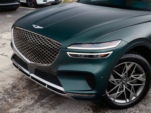 Used 2022 Genesis GV70 2.5T w/ Advanced Package image 28