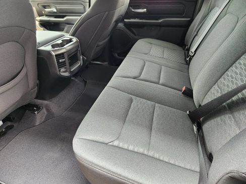 New 2026 RAM 1500 Express AWD/4WD image 24