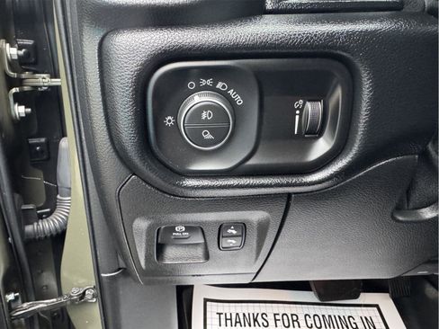 Used 2021 RAM 1500 Big Horn w/ Built-to-serve Edition image 19