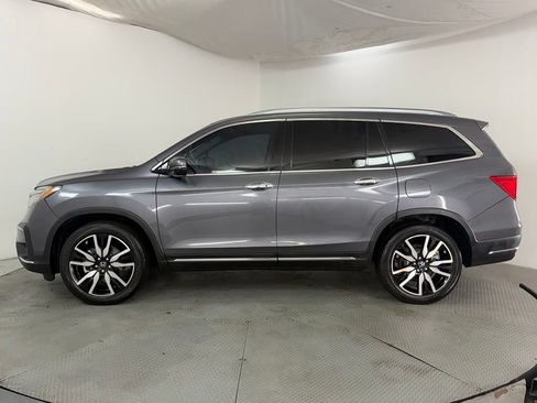 Used 2020 Honda Pilot Touring image 4