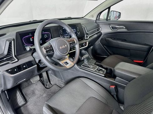 Certified 2023 Kia Sportage LX AWD/4WD image 9