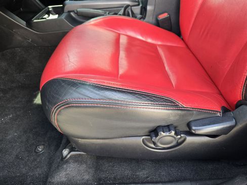 Used 2019 Toyota Tacoma TRD Off-Road w/ Technology Package image 21