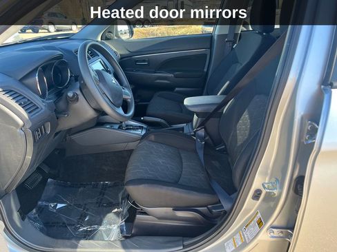 Used 2025 Mitsubishi Outlander Sport SE AWD/4WD image 12