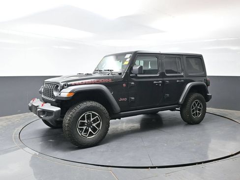Used 2025 Jeep Wrangler Unlimited Rubicon AWD/4WD image 9