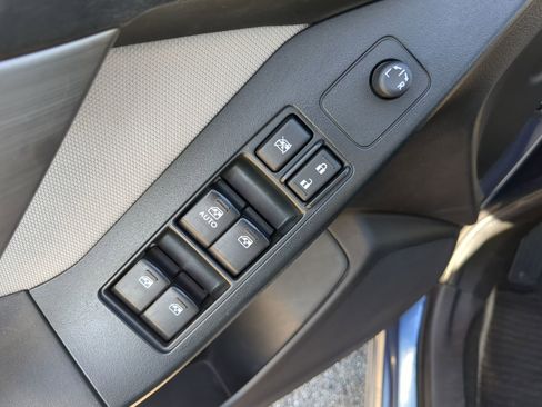 Used 2016 Subaru Forester 2.5i w/ Alloy Wheel Package image 18