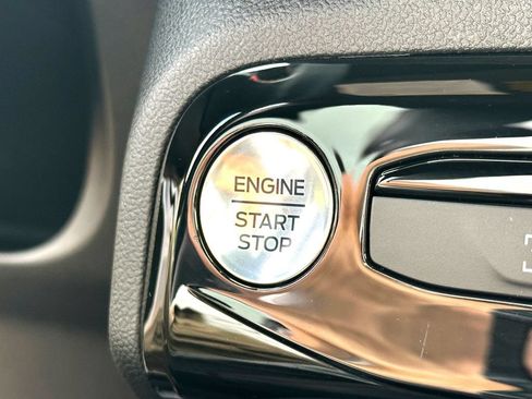 Used 2024 Ford Escape ST-Line w/ Tech Pack #1 FWD image 19