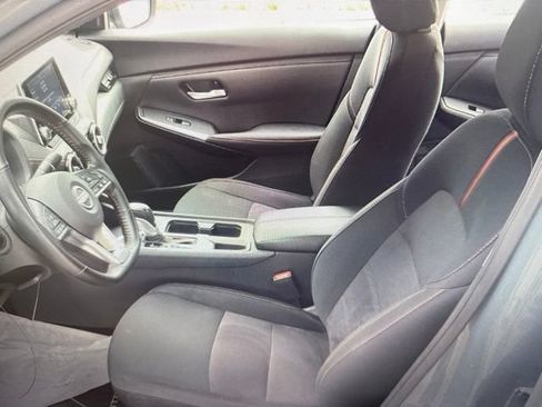 Used 2025 Nissan Sentra SR FWD image 6