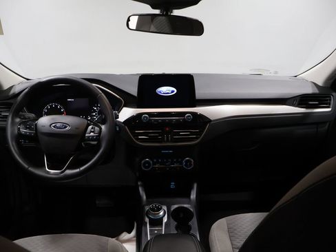 Used 2022 Ford Escape SE w/ Cold Weather Package image 16