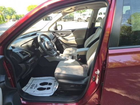 Used 2022 Subaru Forester Premium AWD/4WD image 17