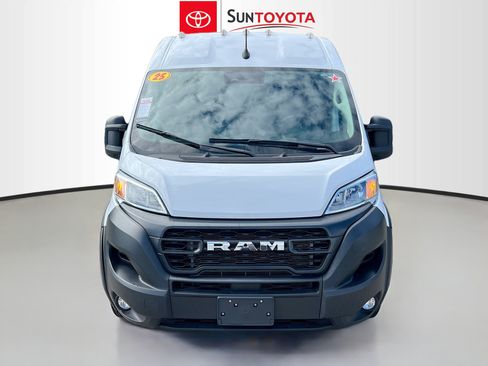 Used 2025 RAM ProMaster 2500 w/ Convenience Group image 10