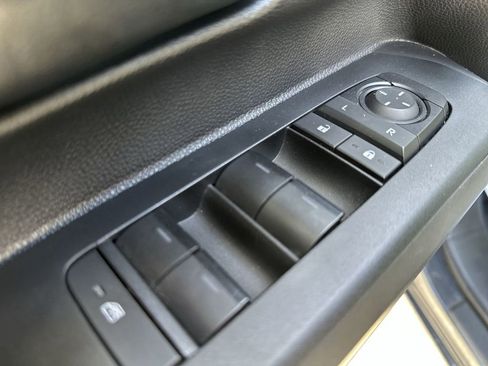 Used 2024 Toyota Tacoma SR5 image 15