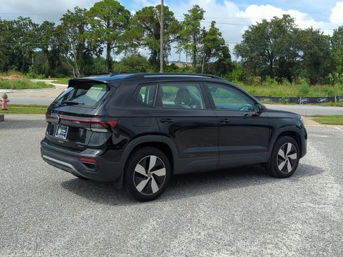Used 2025 Volkswagen Taos S AWD/4WD image 7