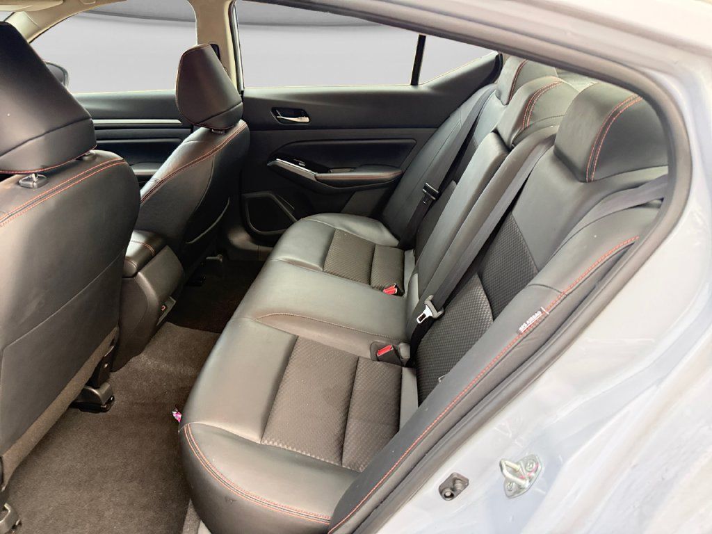 Used 2025 Nissan Altima 2.5 SR FWD image 31