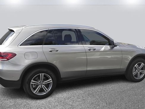 Used 2022 Mercedes-Benz GLC 300 image 4