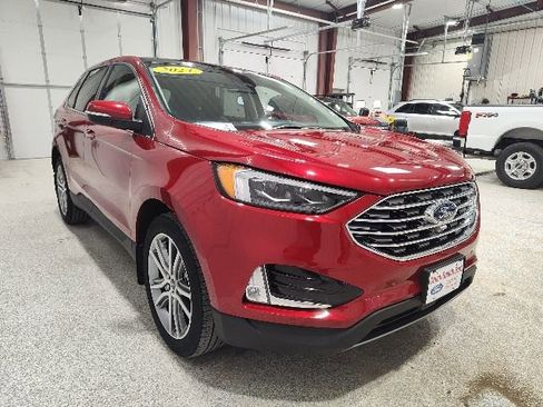 Used 2024 Ford Edge Titanium w/ Equipment Group 301A image 3