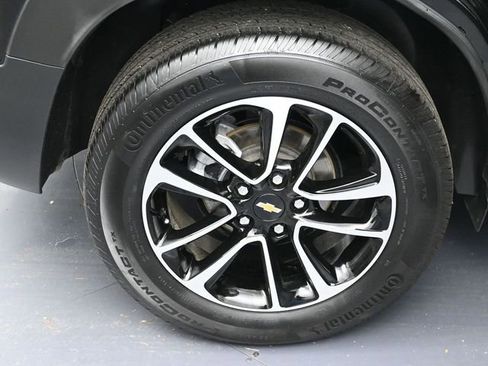 Used 2025 Chevrolet TrailBlazer LT AWD/4WD image 5