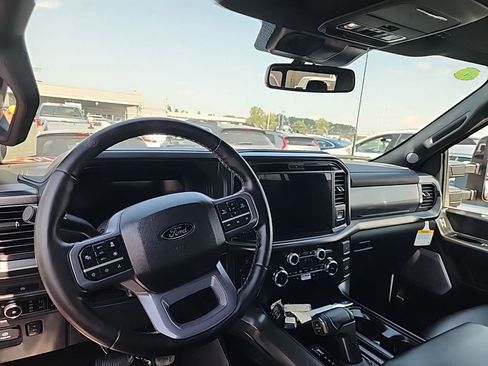 Used 2025 Ford F150 Lariat w/ Equipment Group 502A High AWD/4WD image 7