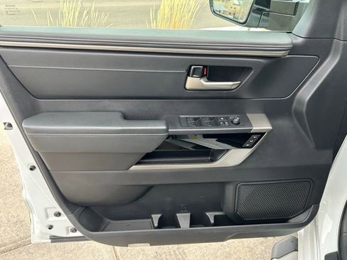 Used 2023 Toyota Tundra Limited image 10