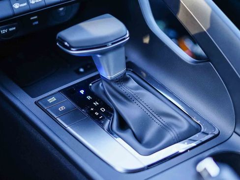 New 2026 Hyundai Elantra Sport image 27