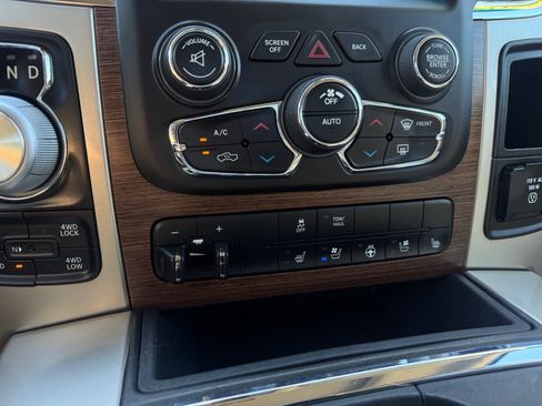 Used 2015 RAM 1500 Laramie w/ Convenience Group AWD/4WD image 20