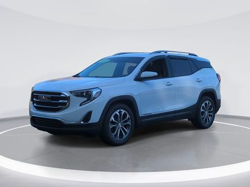 Used 2019 GMC Terrain SLT FWD image 1